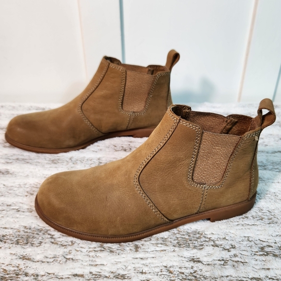 Kodiak Canada "Low Rider Chelsea" Ankle Bootie Tan Suede | Women's Size 6.5 - Picture 2 of 15